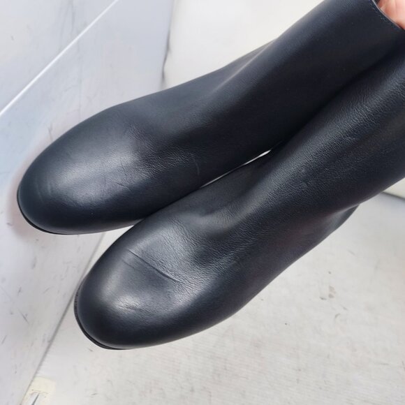 Christian Louboutin Black Turela Leather Ankle Boot - Picture 9 of 11